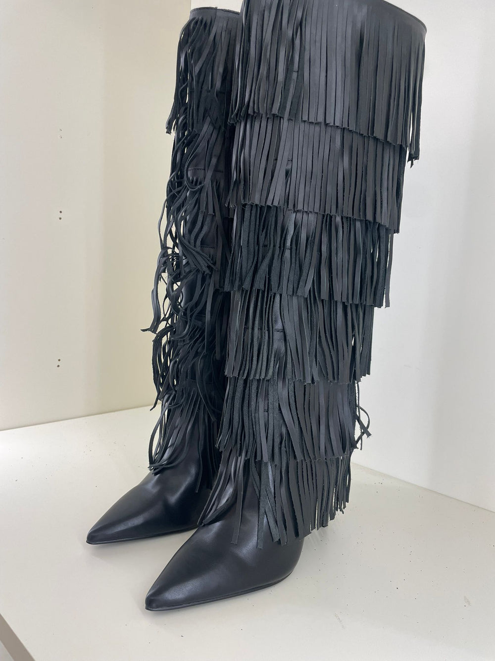WANDERLUST STIVALE CON FRANGE NERO STEVE MADDEN